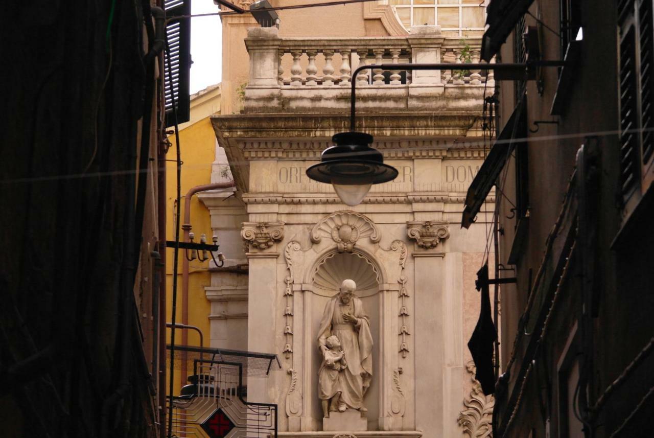 ג'נובה Dietro Il Teatro Modena מראה חיצוני תמונה